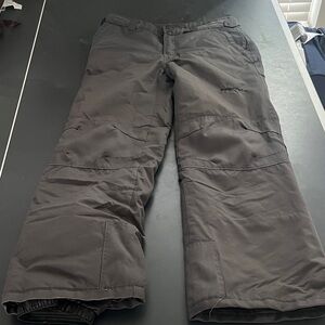 Youth XL artix snowboard/ski pants. Grey, zip pockets, adjustable waist girl/boy
